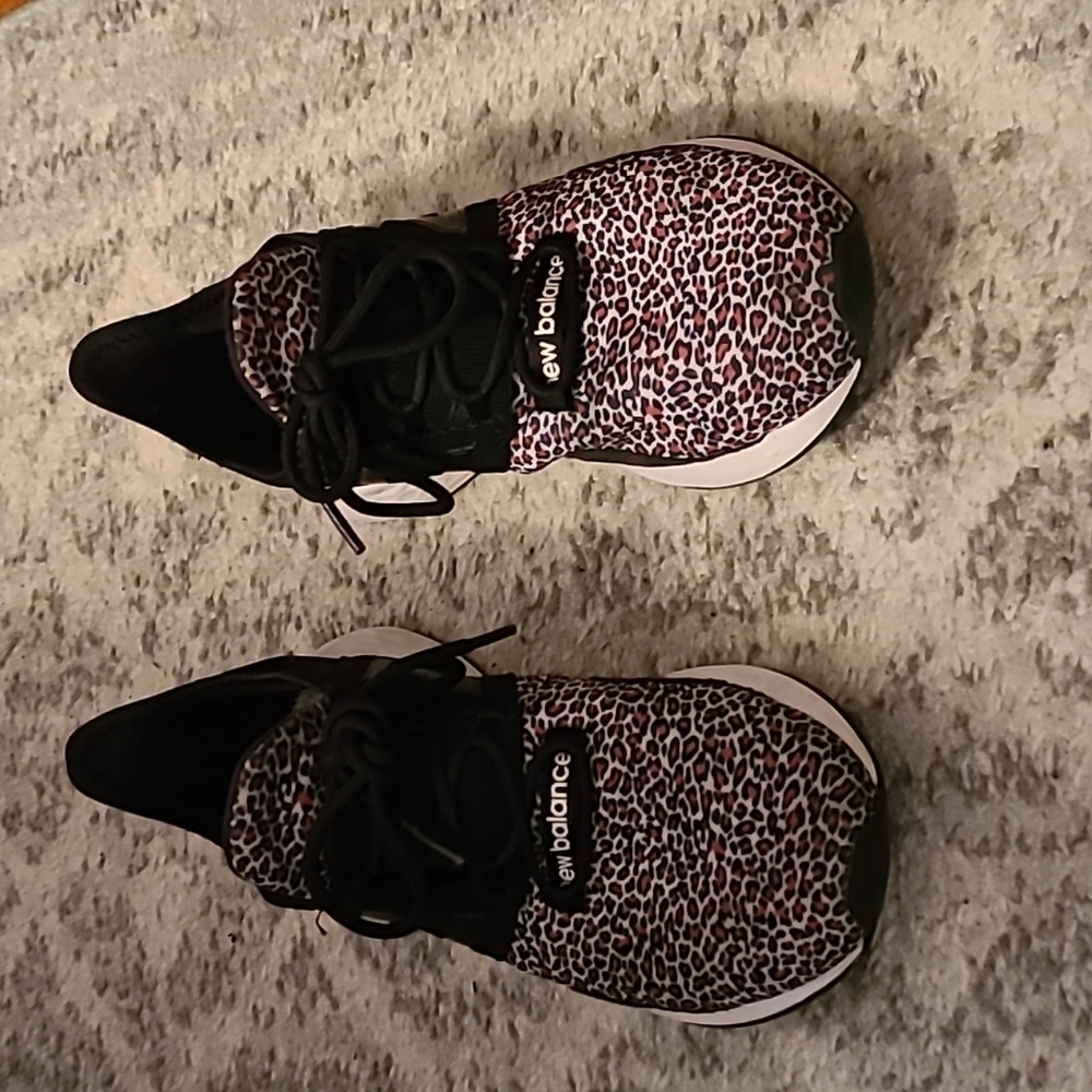 New balance roav sneakers